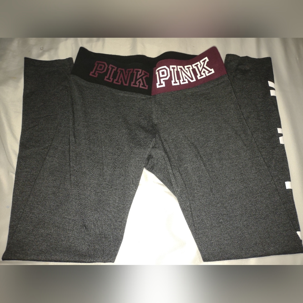 Woman's Victoria secret PINK yoga leggings